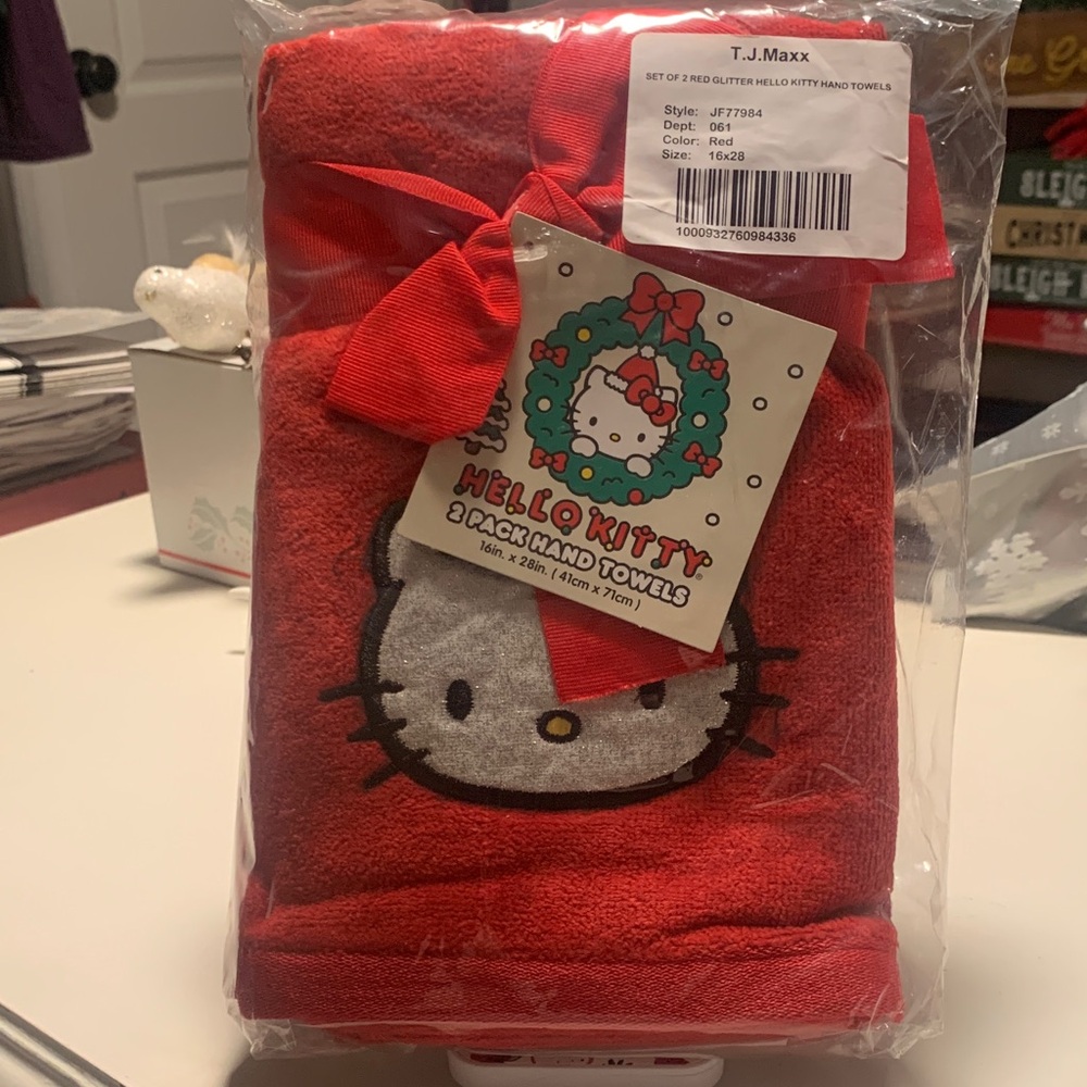 Hello Kitty Festive Holiday Red Hand Towels